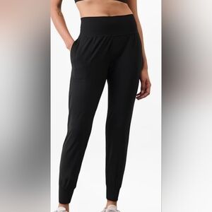Athleta Salutation Jogger NEW Without Tags - Size Small Petite - Black